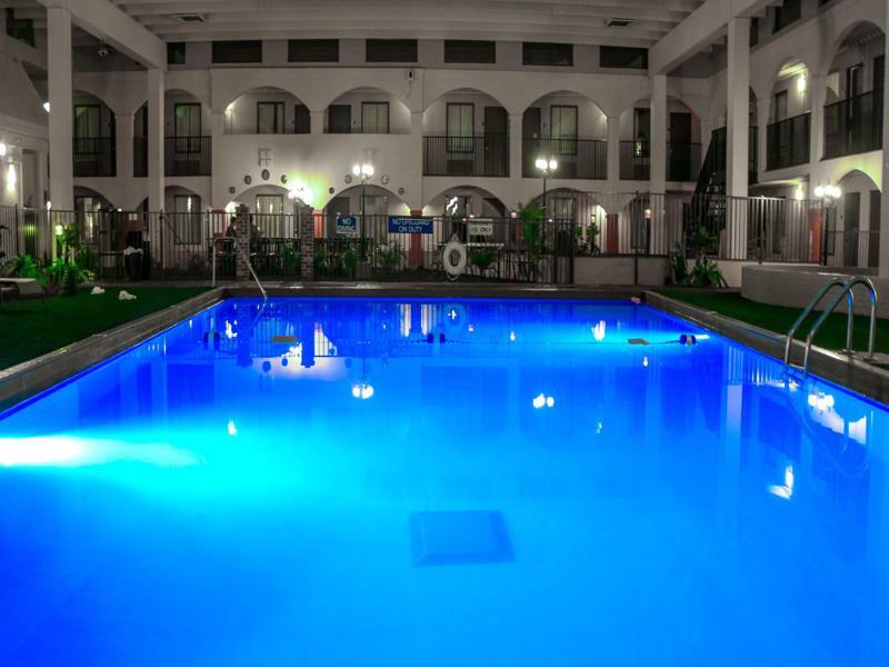 Suite Dreams Hotel Mattoon Εξωτερικό φωτογραφία