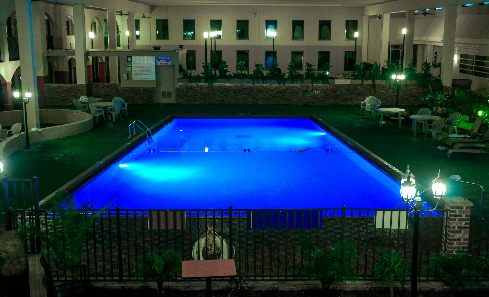 Suite Dreams Hotel Mattoon Εξωτερικό φωτογραφία